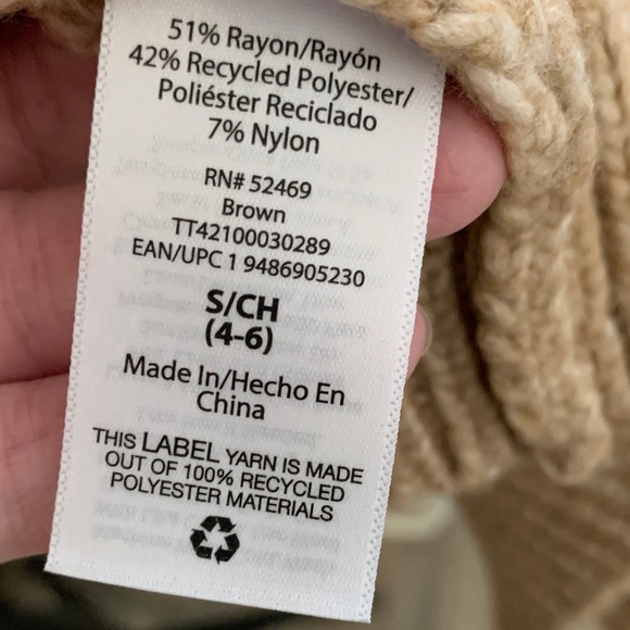 Time and Tru Beige Cable Knit Cardigan. - Picture 2 of 6